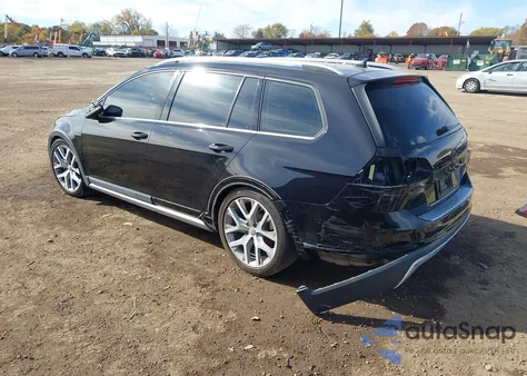 2017 Volkswagen Golf Alltrack Tsi S/Tsi Se/Tsi Sel z USA, uszkodzony, nr VIN 3VWH17AU3HM534982